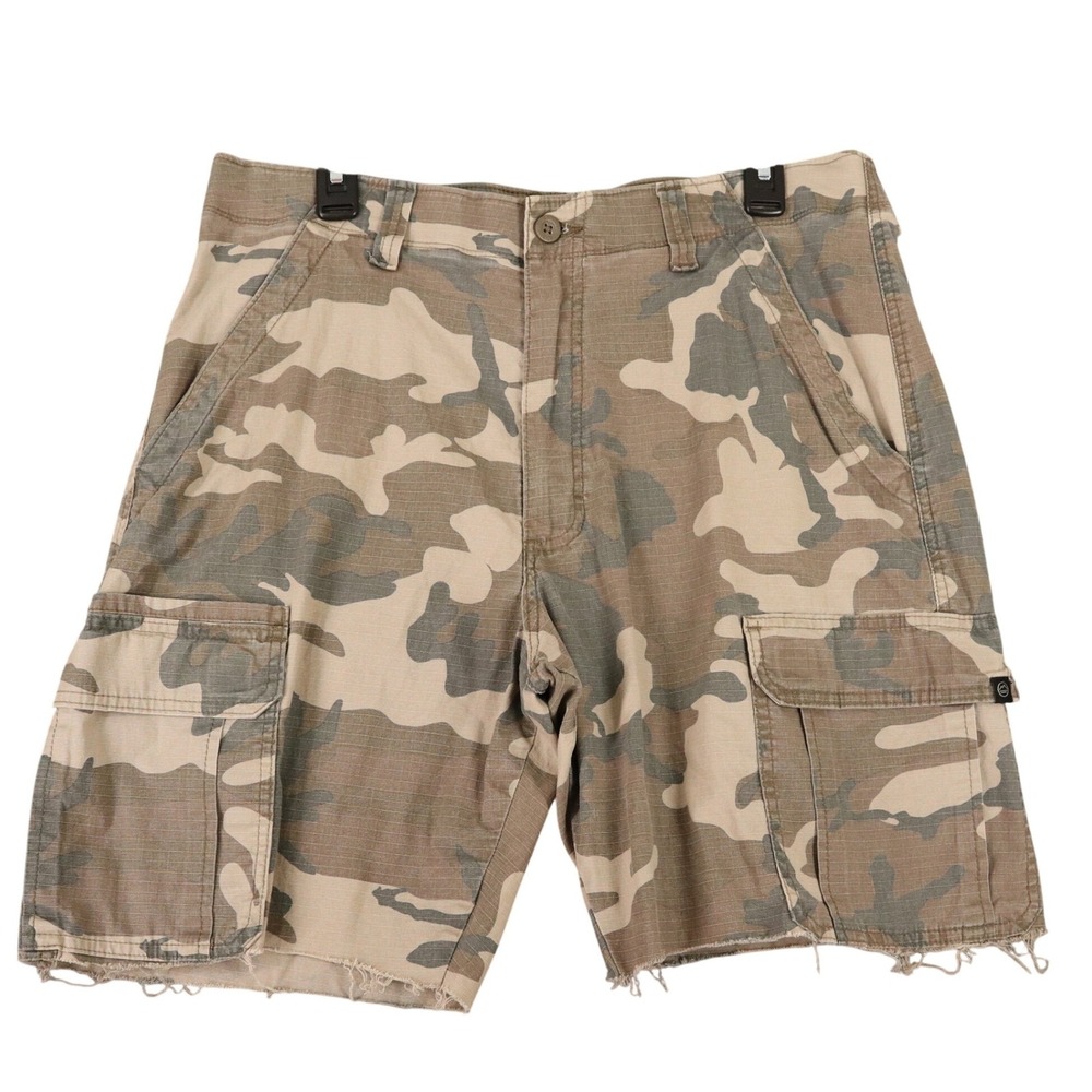 Wrangler ATG Ripstop Cargo Shorts Mens 34 Camo Utility Outdoor Hiking Cut Off